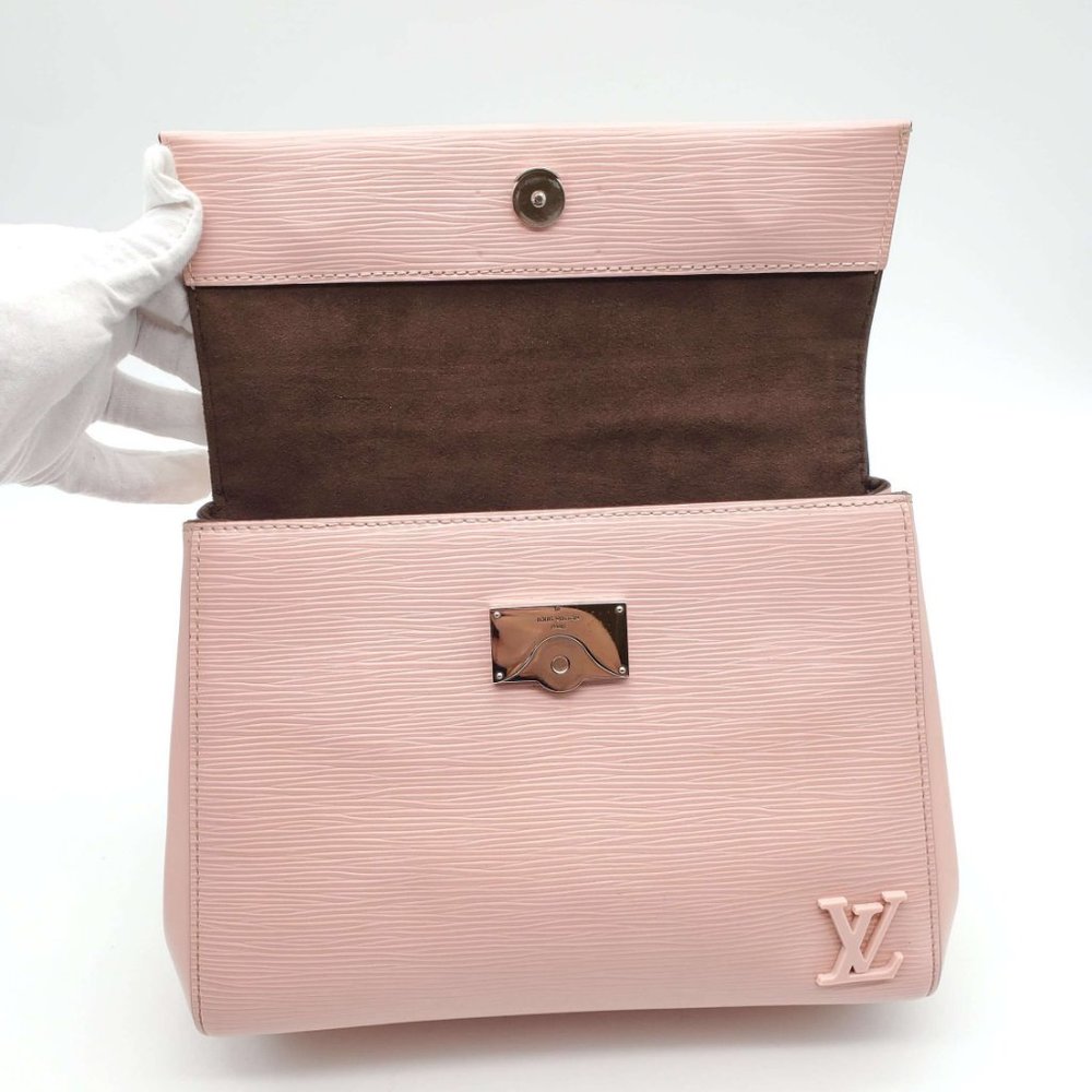 Authentic Louis Vuitton Clunny BB Shoulder Bag - Picture 10 of 16